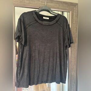 Zenana Outfitters Black Short Sleeve Tee